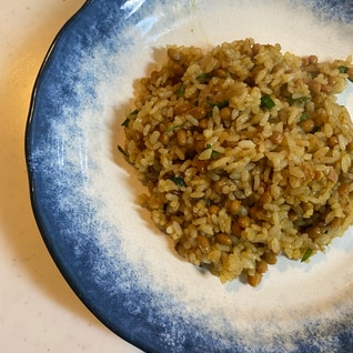 カレー風味の納豆チャーハン⭐